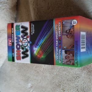 Shower wow- LED rainbow shower head (4 for 13$)
